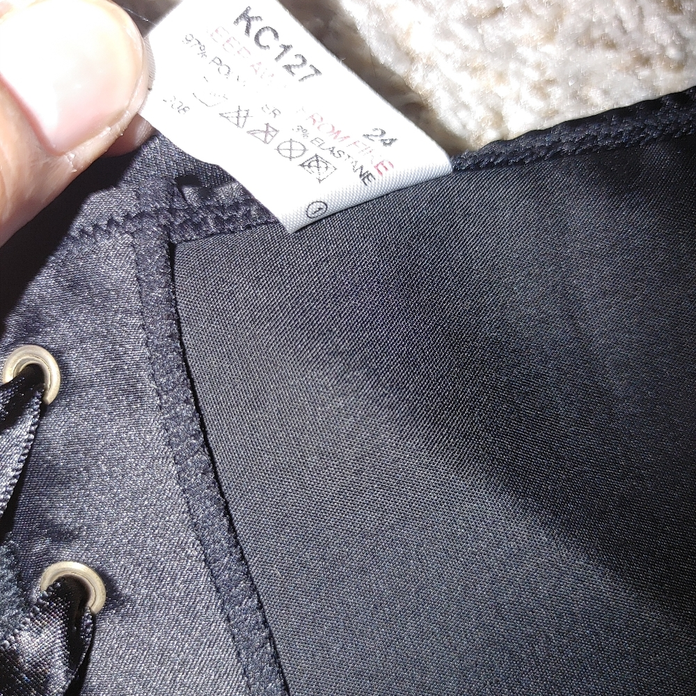 Naturally Close Corset Size 24 - Picture 2 of 4